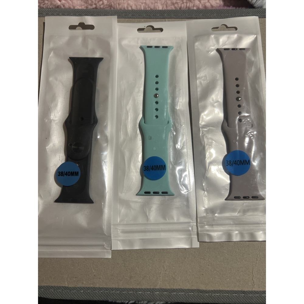 Lot of 3 Apple Watch Replacement Band Lot Multiple Colors 38mm/40mm-NEW Silicone